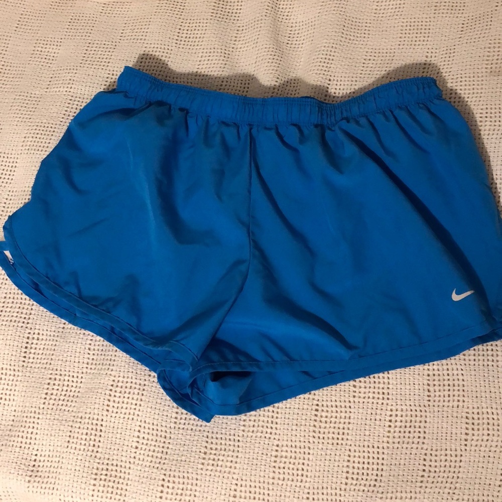 Women’s Nike Shorts Dri Fit Large